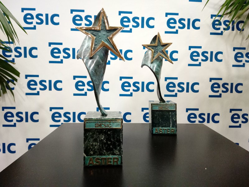 Hctor Colonques, Vlvulas ARCO, Hoff y Divina Seguros galardonados con los premios ASTER ESIC Comunidad Valenciana.
