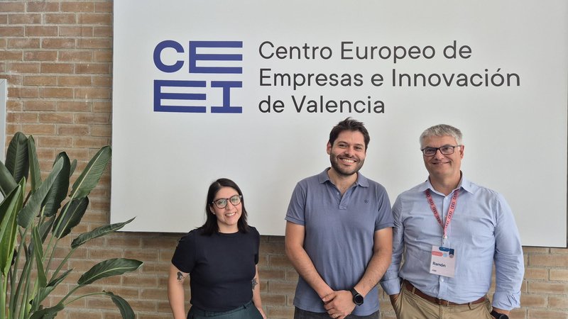 Firma colaboración CEEI Valencia y Perzon
