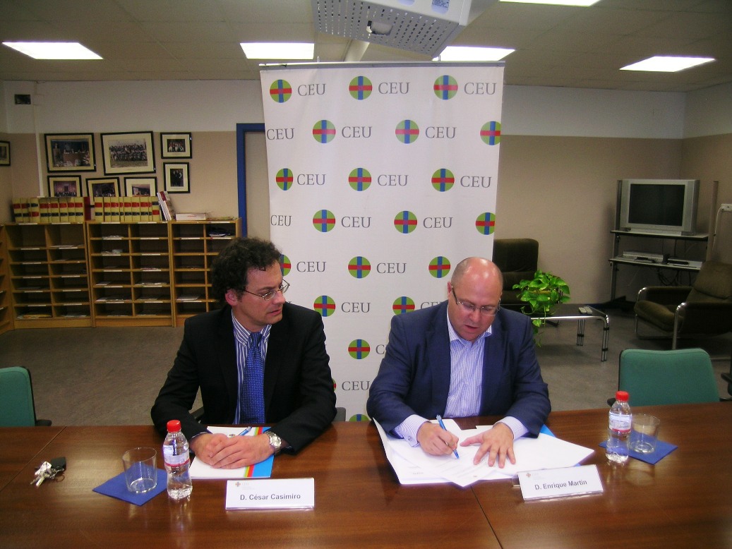 IMG Firma Convenio CEU Cardenal Herrera CEEI Elche 01