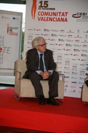 632 DPECV2012 Set entrevistas. Salvador Gil Giron�s